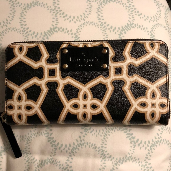 kate spade Handbags - Kate Spade Wallet